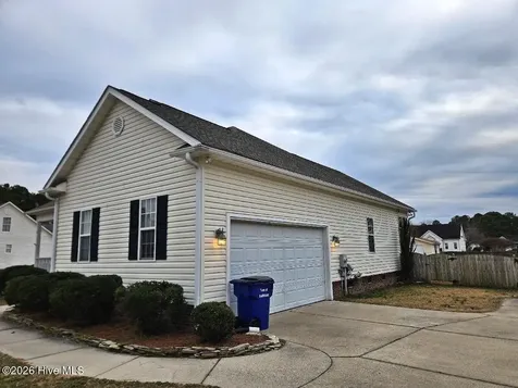 7 Edgewater Drive Smithfield NC 27577