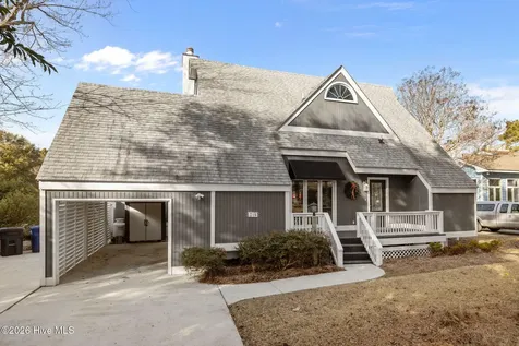 214 Sandfiddler E Emerald Isle NC 28594