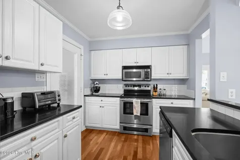 214 Sandfiddler E Emerald Isle NC 28594
