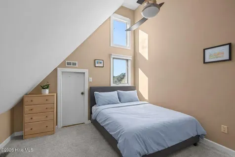 214 Sandfiddler E Emerald Isle NC 28594