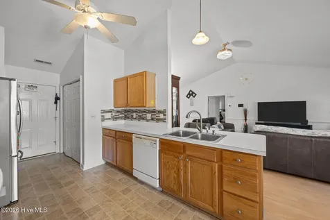 222 Saratoga Lane New Bern NC 28562