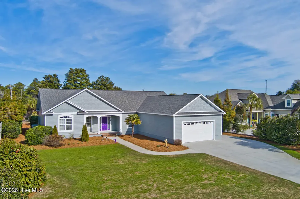 105 Alexandra Court Morehead City NC 28557