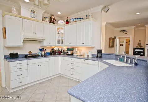 105 Alexandra Court Morehead City NC 28557