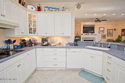 105 Alexandra Court Morehead City NC 28557
