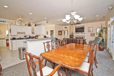 105 Alexandra Court Morehead City NC 28557