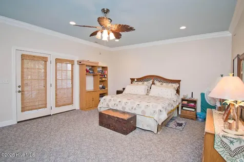 105 Alexandra Court Morehead City NC 28557