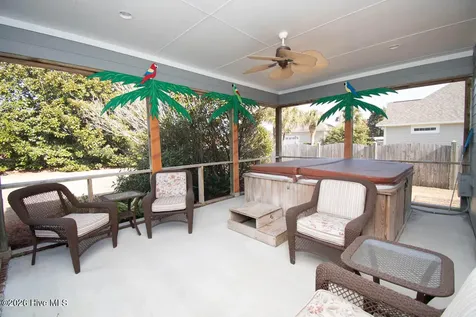 105 Alexandra Court Morehead City NC 28557