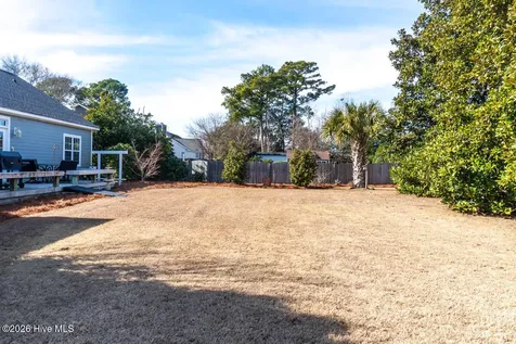 105 Alexandra Court Morehead City NC 28557