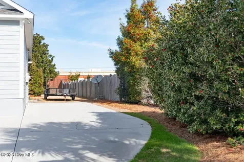 105 Alexandra Court Morehead City NC 28557