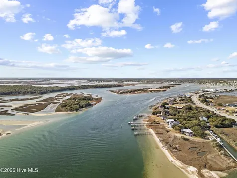 143 Capn Deck Lane Cedar Point NC 28584