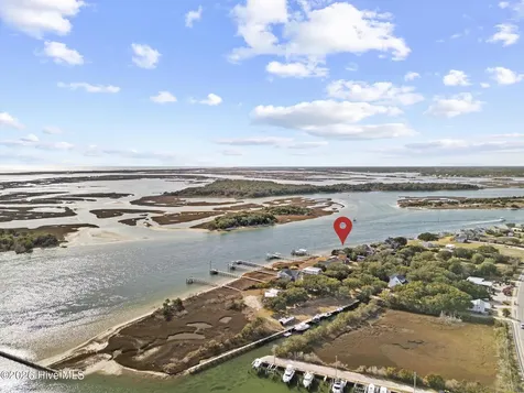 143 Capn Deck Lane Cedar Point NC 28584