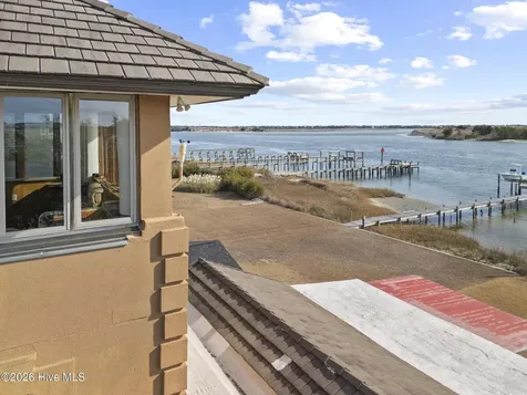 143 Capn Deck Lane Cedar Point NC 28584