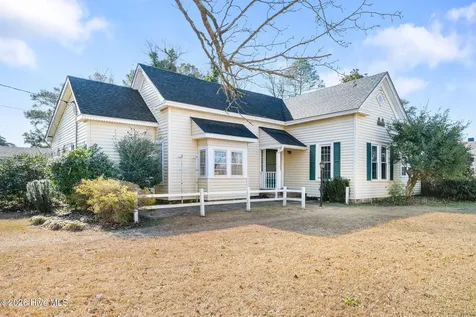 130 E Main Street Rose Hill NC 28458