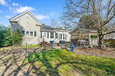 130 E Main Street Rose Hill NC 28458