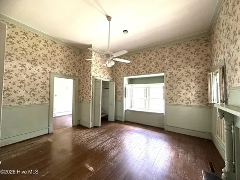 130 E Main Street Rose Hill NC 28458