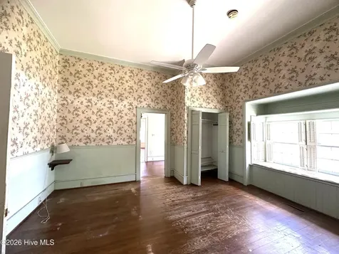 130 E Main Street Rose Hill NC 28458