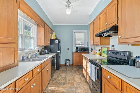 130 E Main Street Rose Hill NC 28458