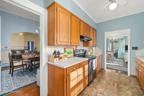 130 E Main Street Rose Hill NC 28458