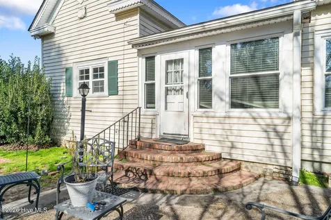 130 E Main Street Rose Hill NC 28458