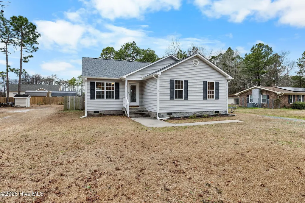371 Pine Lake Road Southport NC 28461