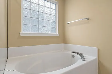 371 Pine Lake Road Southport NC 28461