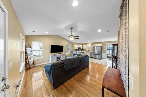 371 Pine Lake Road Southport NC 28461