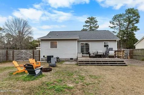 371 Pine Lake Road Southport NC 28461