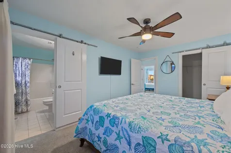 615 N New River Drive Surf City NC 28445