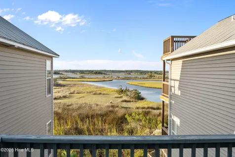 615 N New River Drive Surf City NC 28445