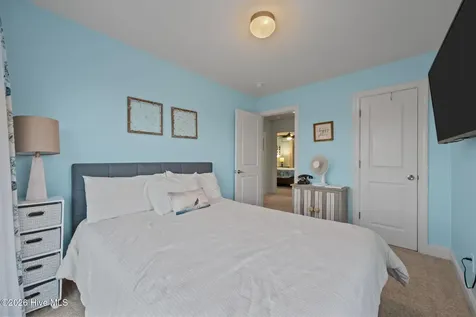 615 N New River Drive Surf City NC 28445