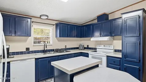 716 Pinecrest Street Carthage NC 28327
