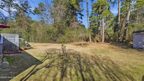 716 Pinecrest Street Carthage NC 28327