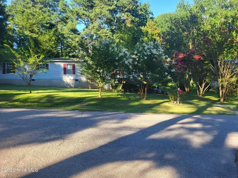 716 Pinecrest Street Carthage NC 28327