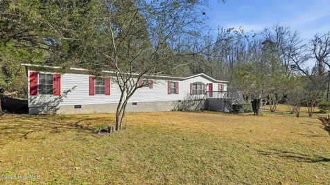 716 Pinecrest Street Carthage NC 28327