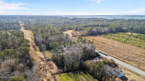1480 Highway 101 Beaufort NC 28516