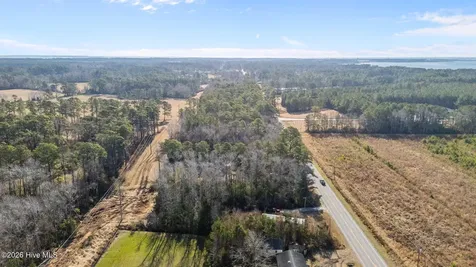 1480 Highway 101 Beaufort NC 28516