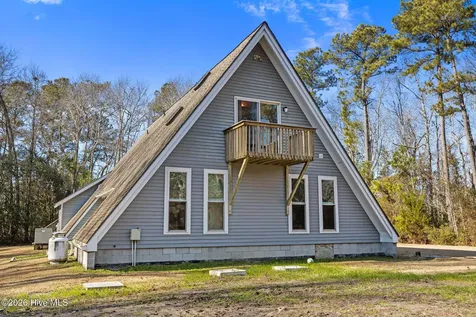 1480 Highway 101 Beaufort NC 28516