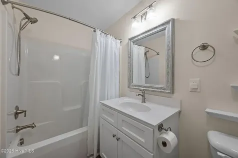 142 Grantham Place New Bern NC 28560