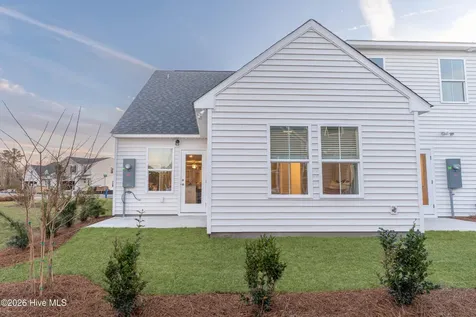 54 W Farley Drive Hampstead NC 28443