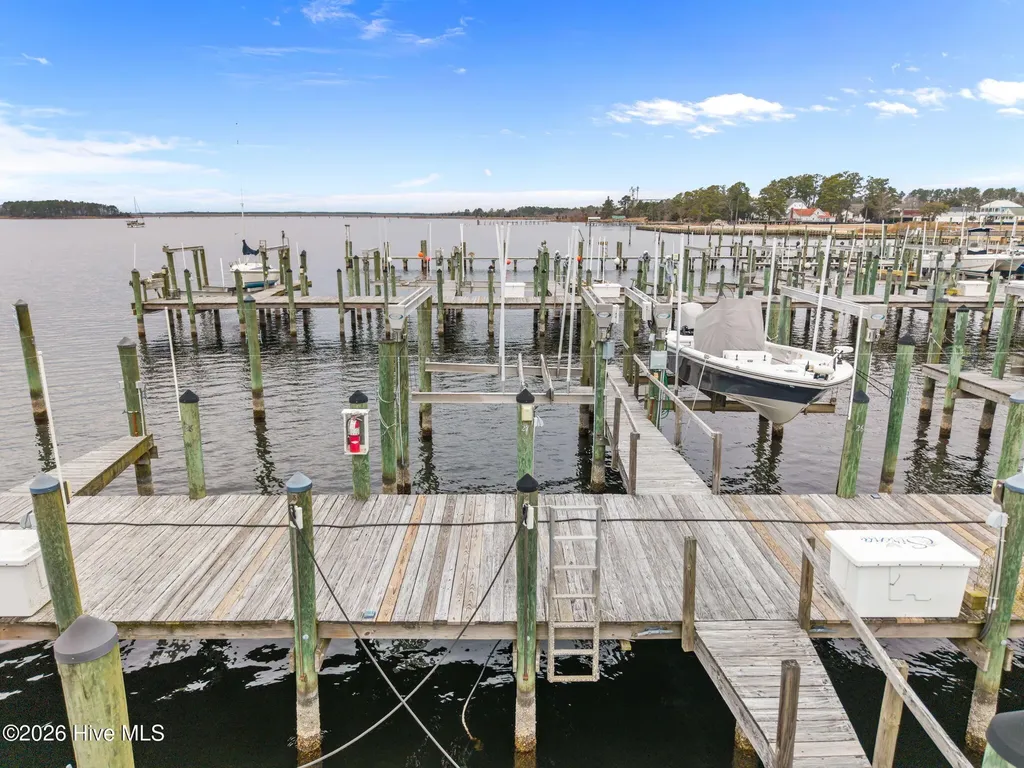 1308 Day Beacon Drive Belhaven NC 27810