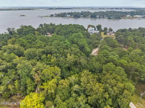 128 Missie Cove Lane Sneads Ferry NC 28460