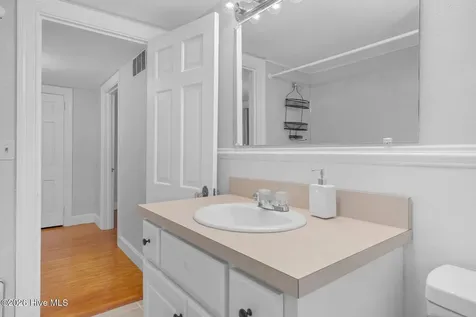 208 Clyde Avenue NW Wilson NC 27893