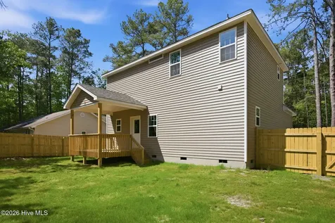 145 Juniper Lake Road West End NC 27376