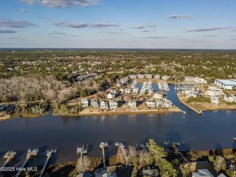3220 Moss Hammock Wynd Southport NC 28461