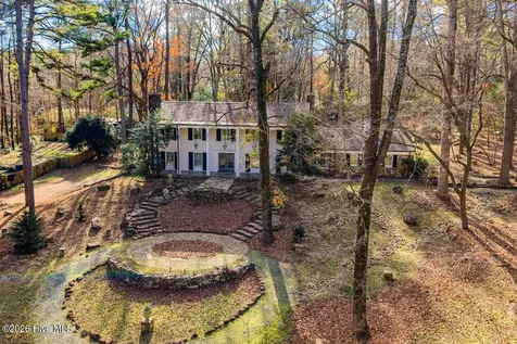 52 Dogwood Acres Drive Chapel Hill NC 27516