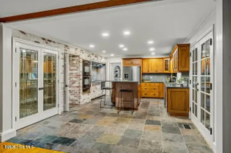 52 Dogwood Acres Drive Chapel Hill NC 27516