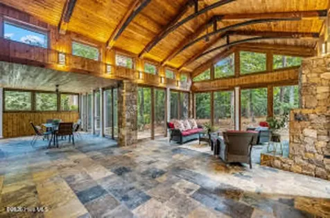 52 Dogwood Acres Drive Chapel Hill NC 27516