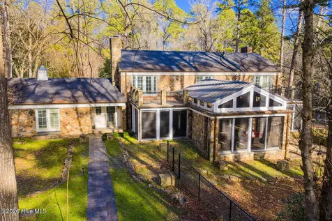 52 Dogwood Acres Drive Chapel Hill NC 27516