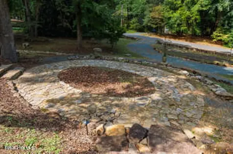 52 Dogwood Acres Drive Chapel Hill NC 27516