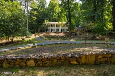 52 Dogwood Acres Drive Chapel Hill NC 27516